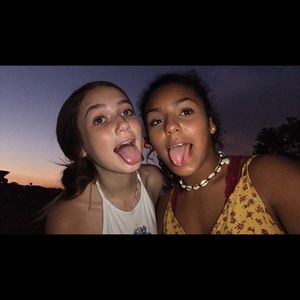 Meet your Posher, Olivia